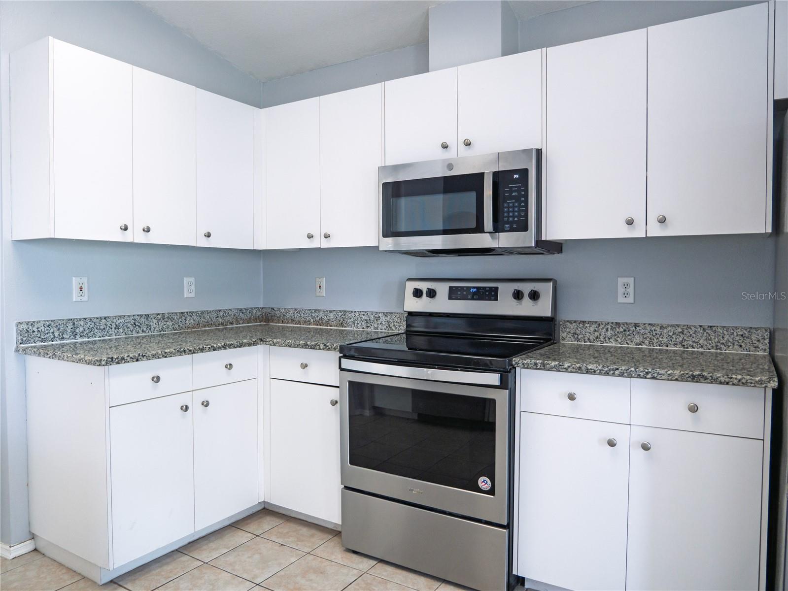 Image 14 of 41 For 4768 Ridgemoor Circle