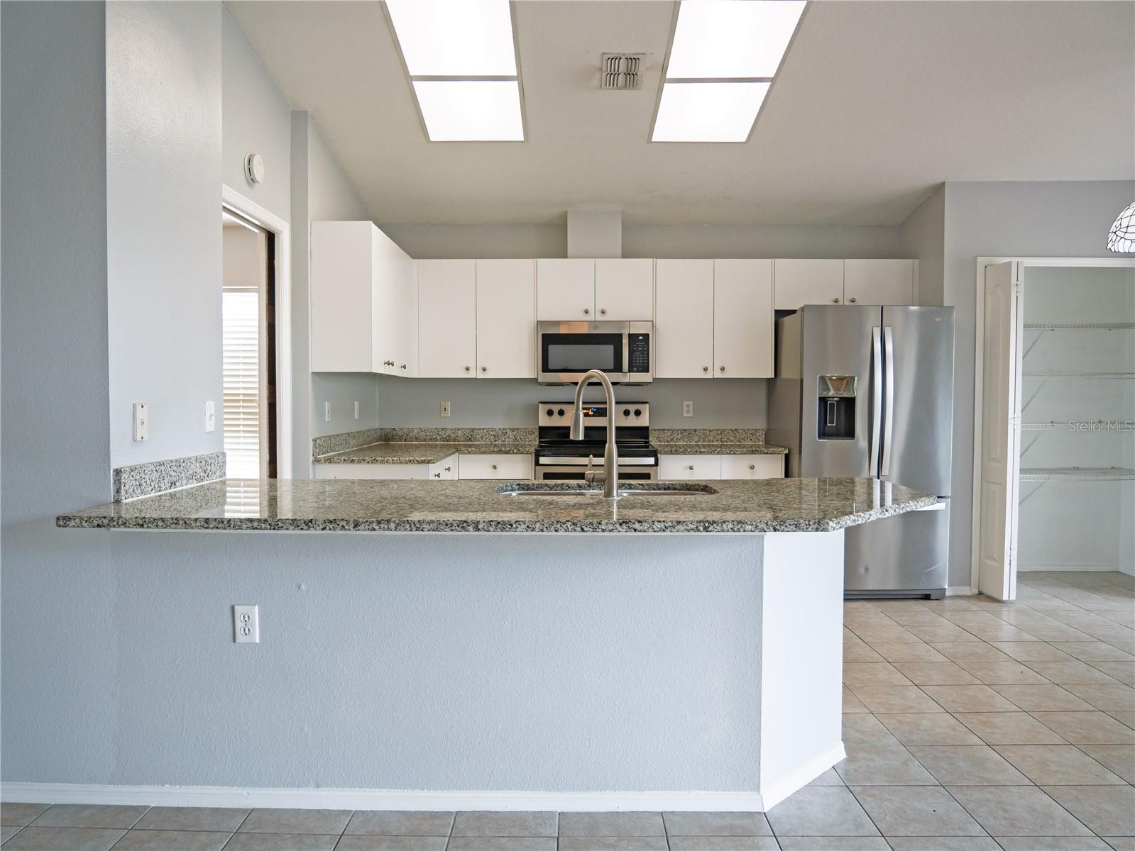 Image 15 of 41 For 4768 Ridgemoor Circle