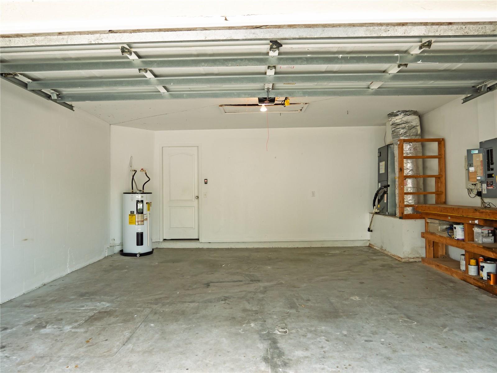 Image 27 of 41 For 4768 Ridgemoor Circle