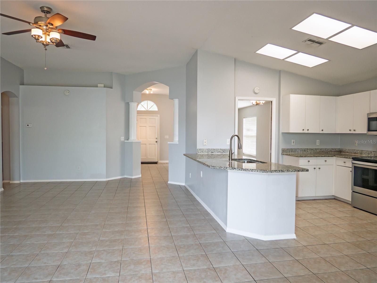 Image 7 of 41 For 4768 Ridgemoor Circle