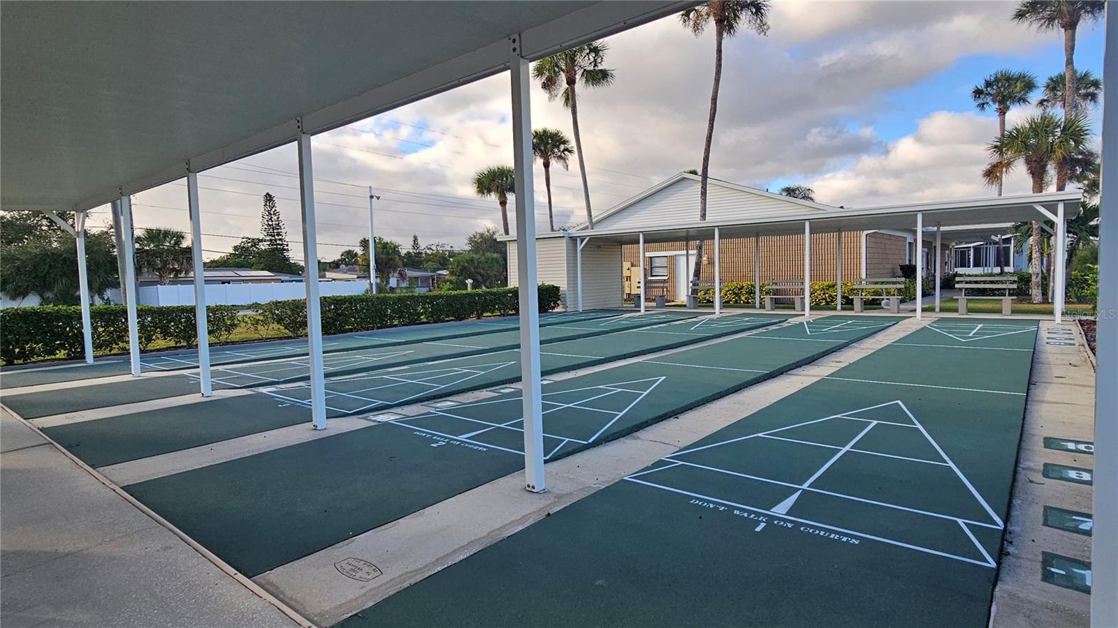 Image 26 of 30 For 8210 Bull Run Dr