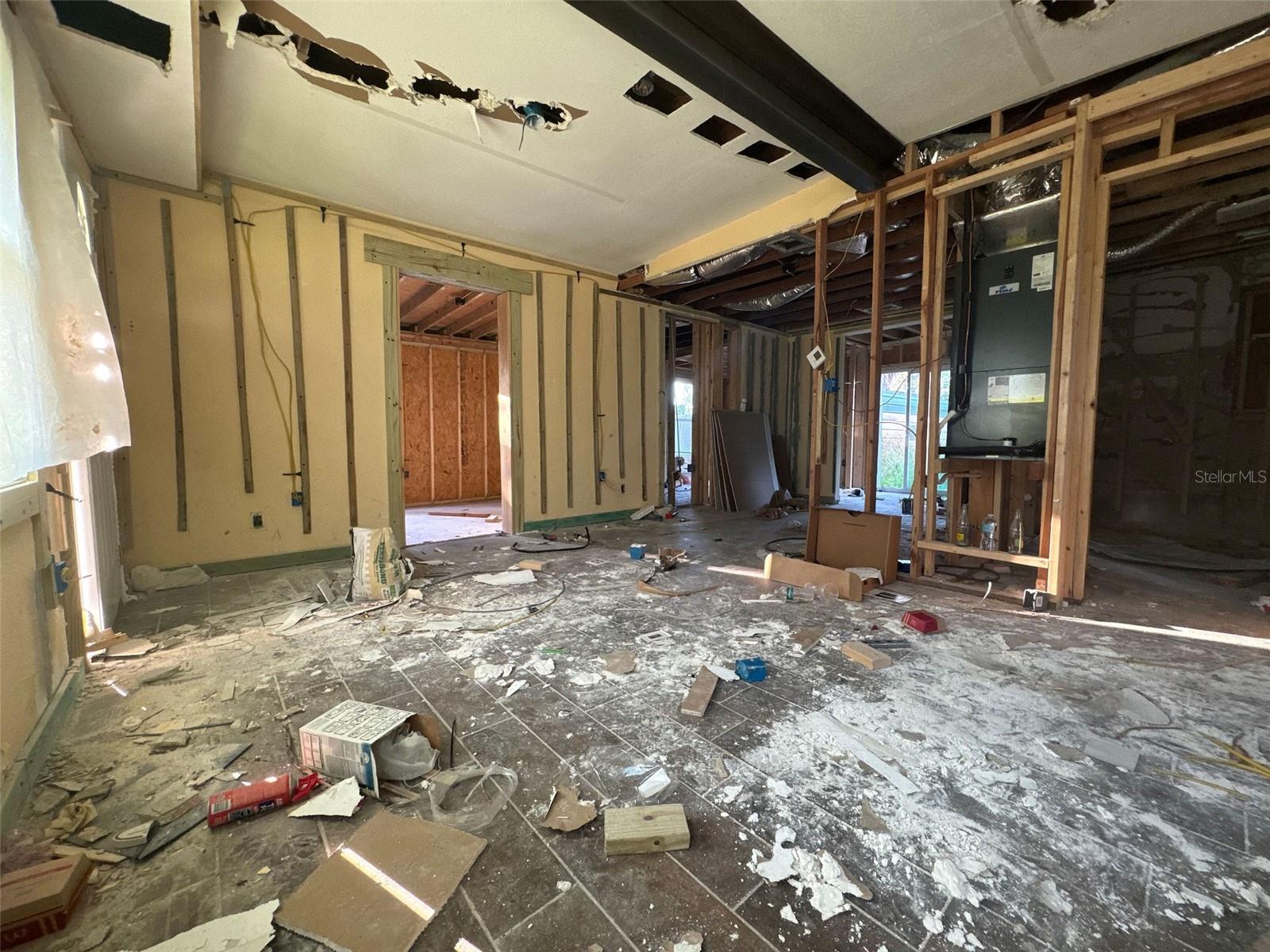 Image 10 of 41 For 5015 Green Key Road