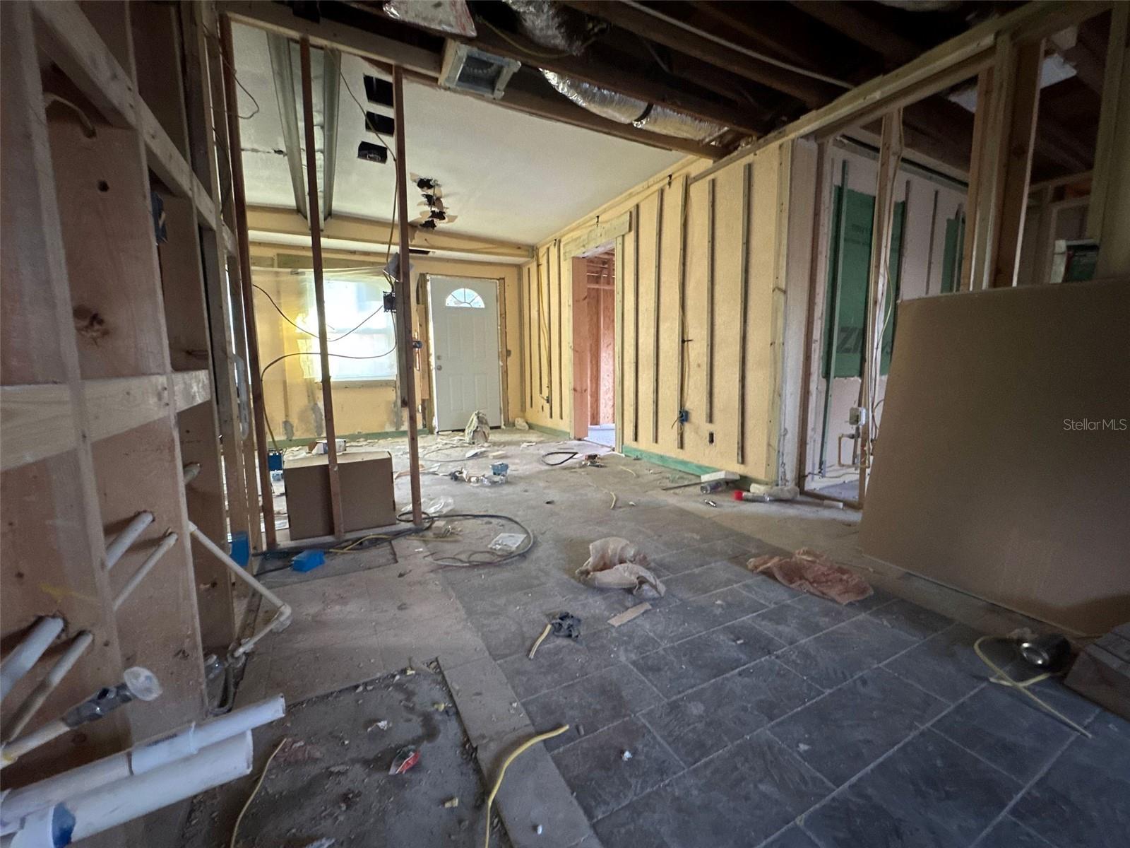 Image 2 of 41 For 5015 Green Key Road