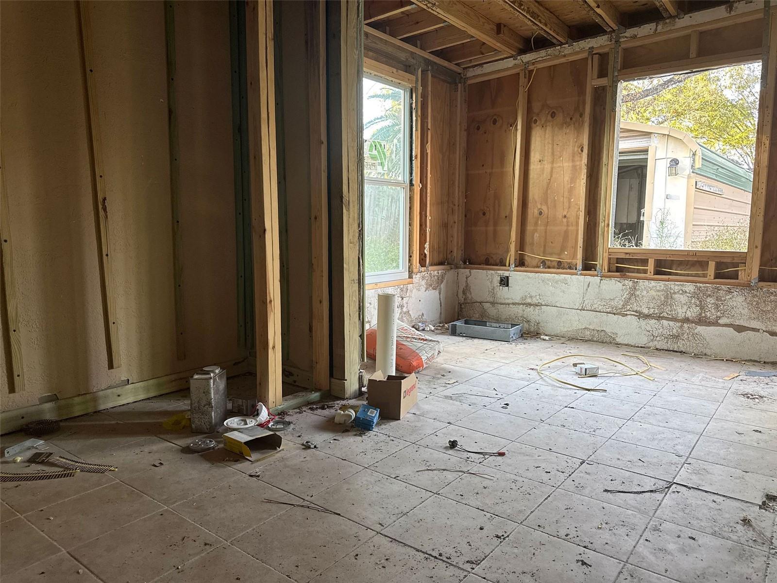 Image 20 of 41 For 5015 Green Key Road