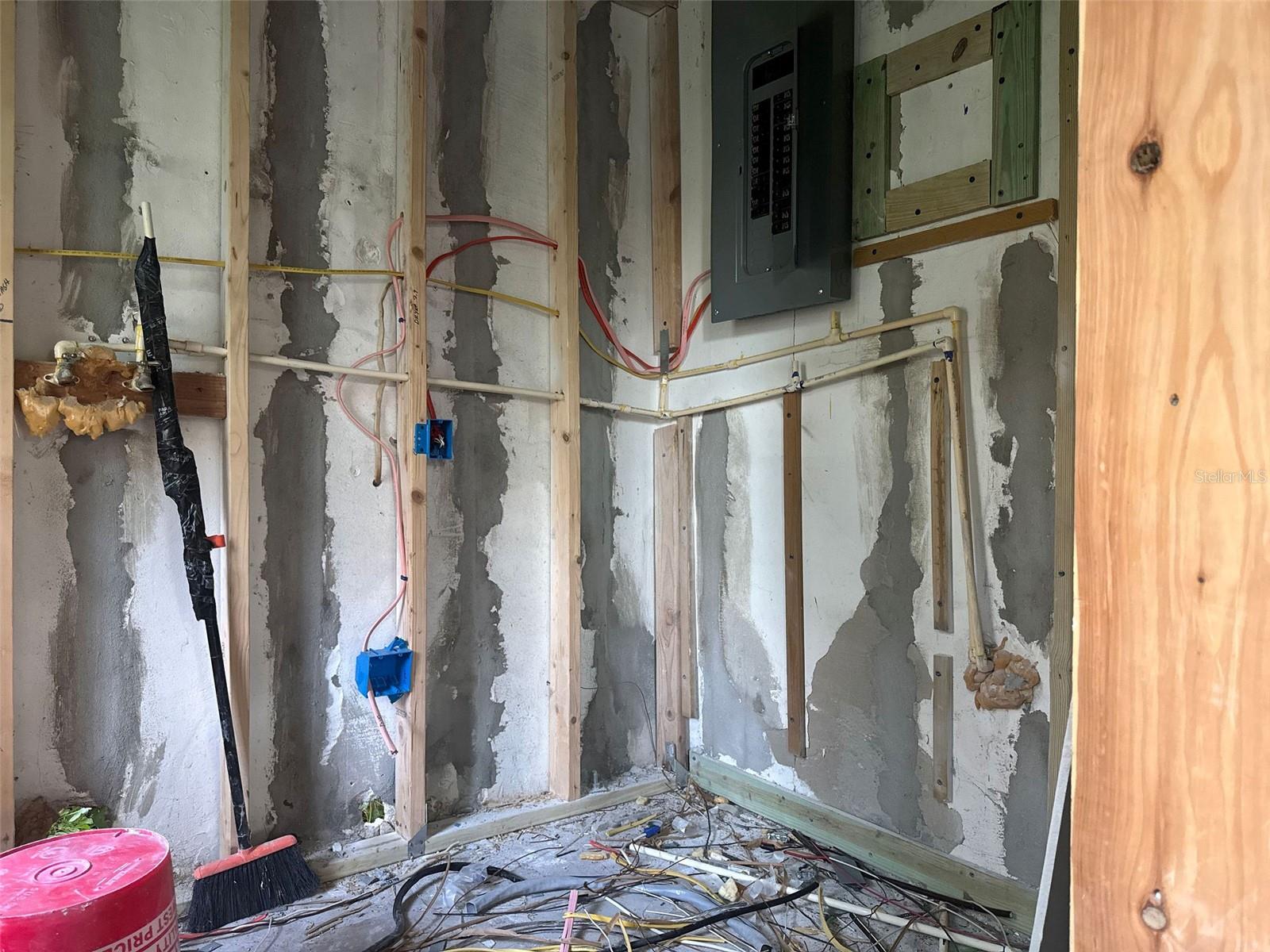 Image 5 of 41 For 5015 Green Key Road