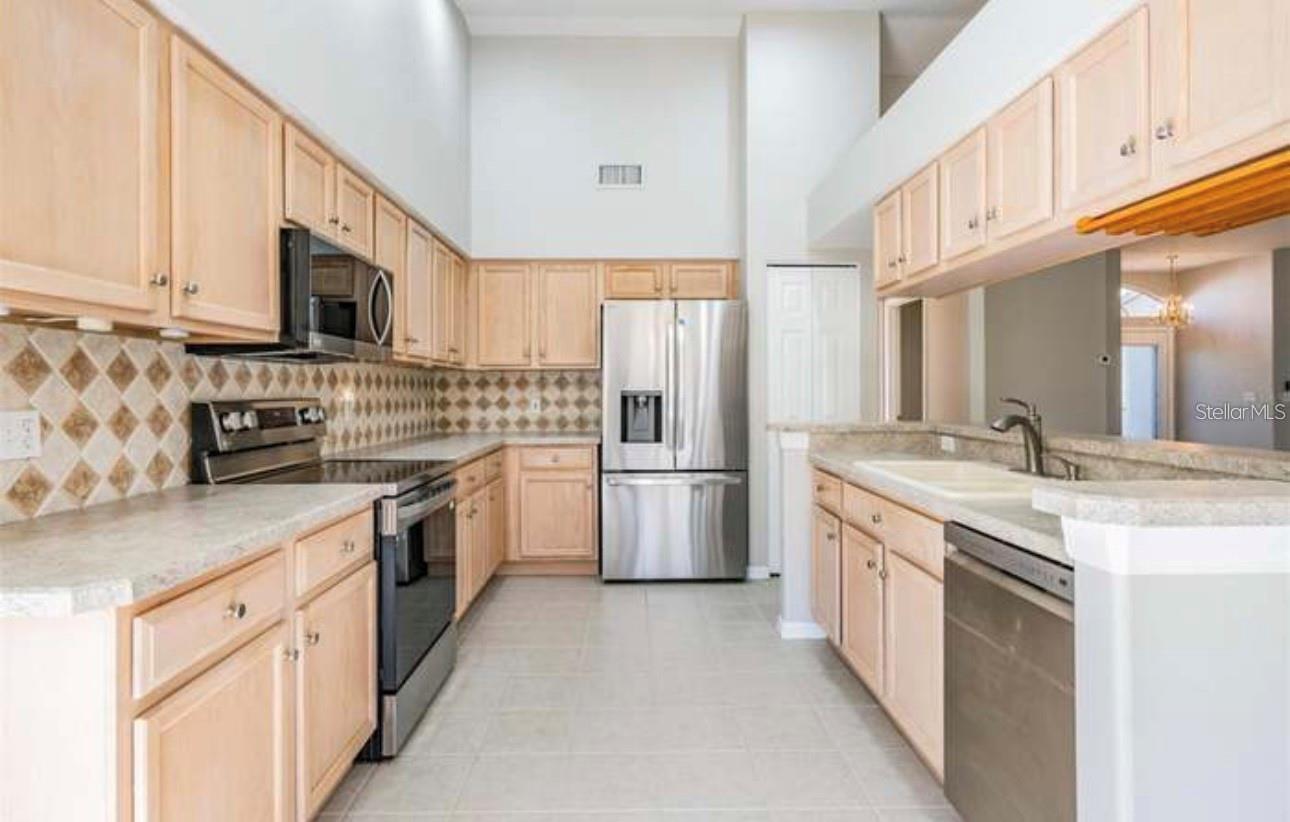 Image 9 of 35 For 1520 Canberley Court