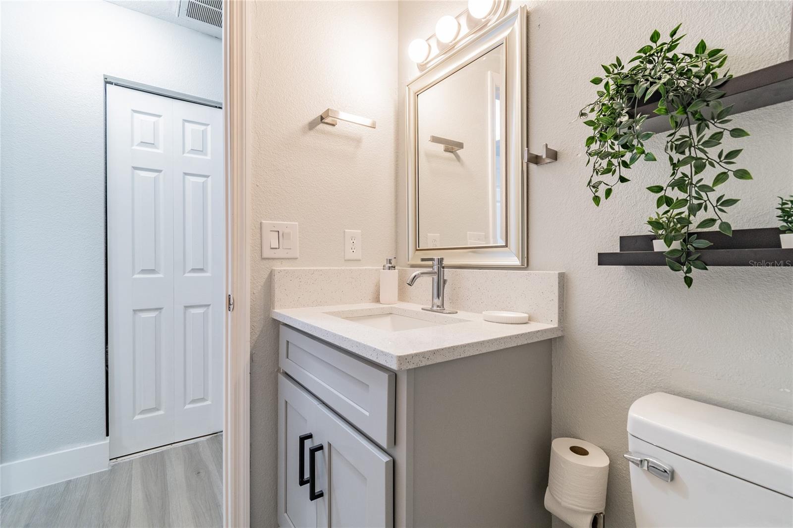 Image 13 of 28 For 14003 Ridgedale Way