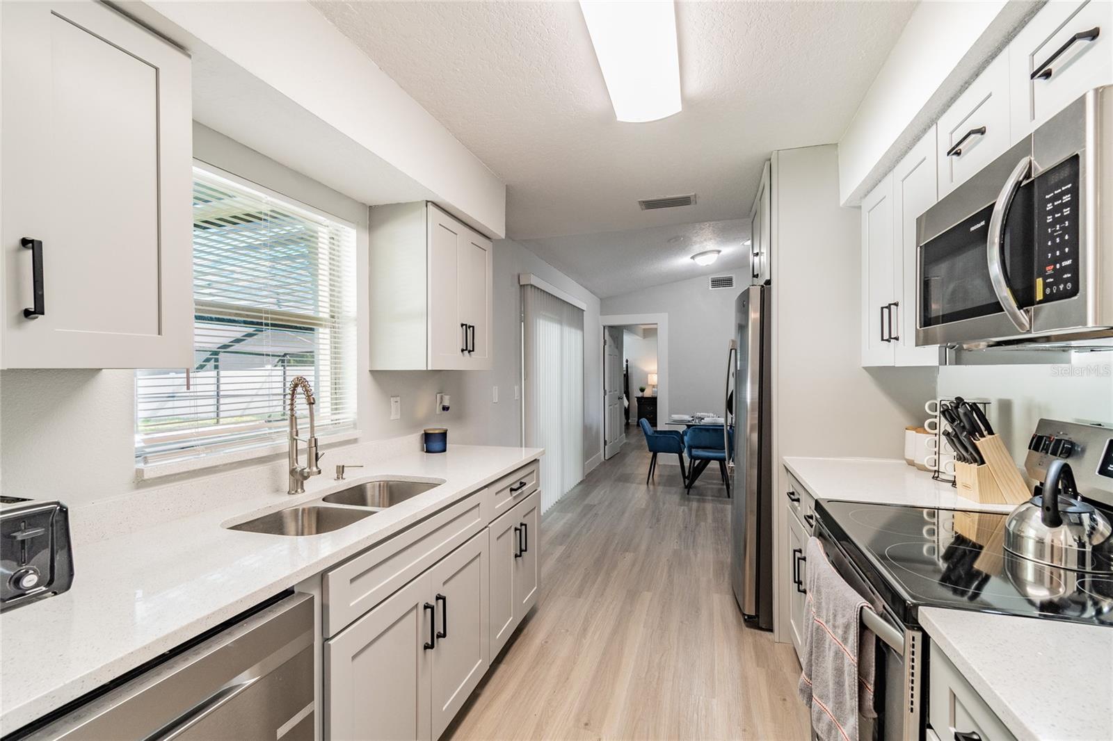 Image 21 of 28 For 14003 Ridgedale Way