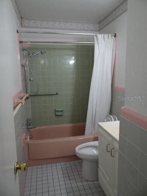 Image 29 of 42 For 6132 Dartmouth Avenue N