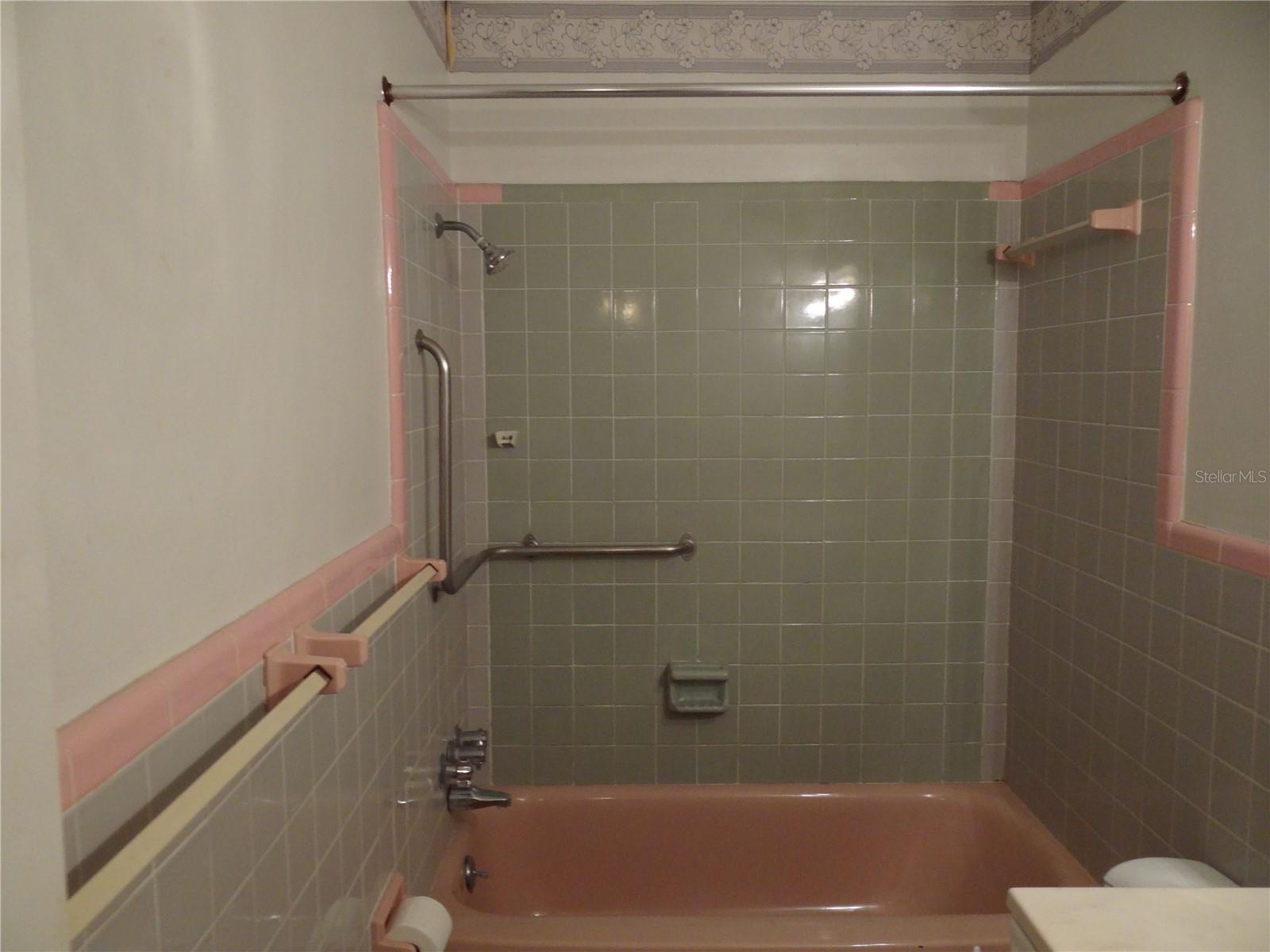 Image 30 of 42 For 6132 Dartmouth Avenue N