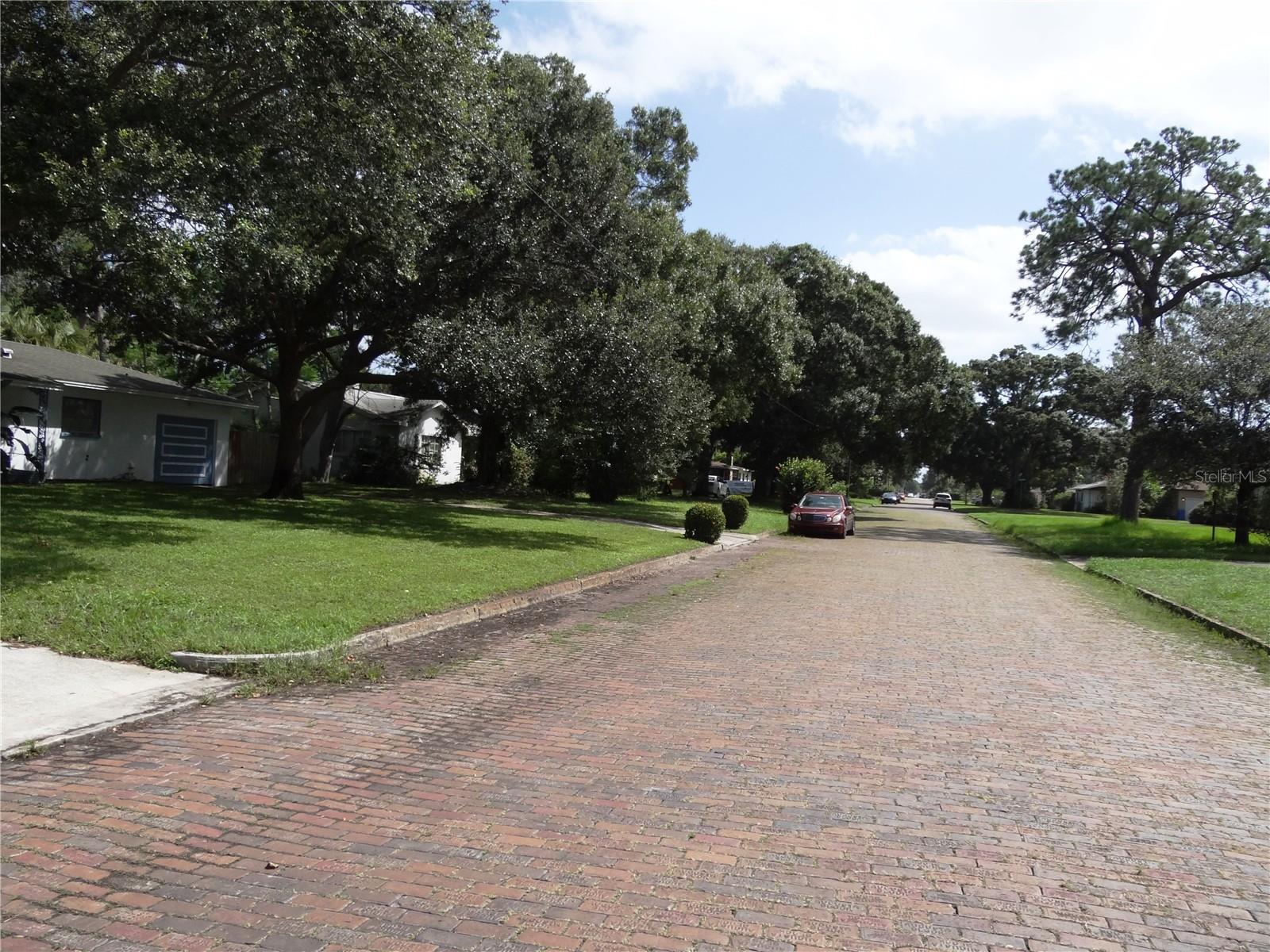 Image 40 of 42 For 6132 Dartmouth Avenue N