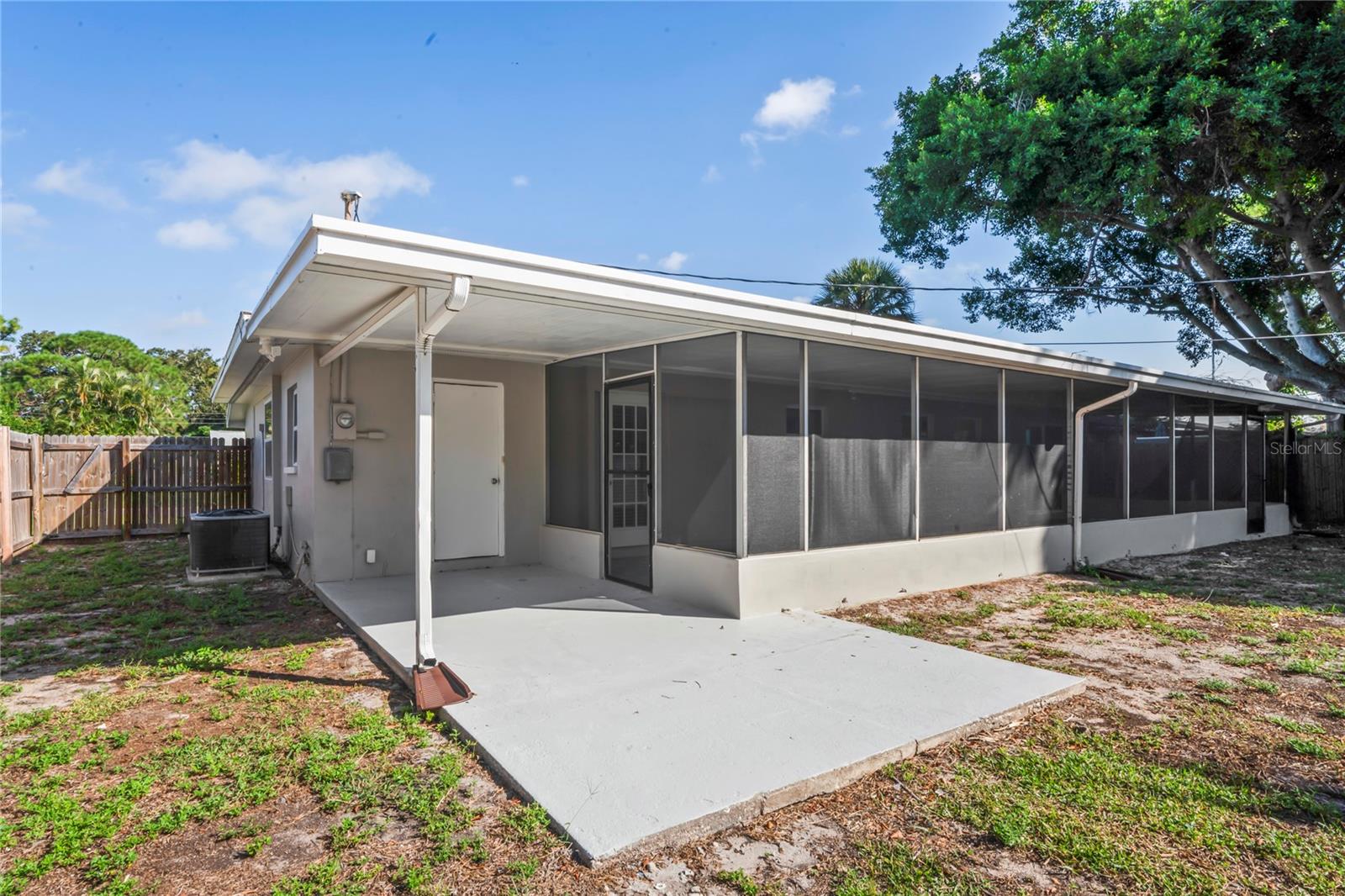 Image 22 of 26 For 2136 67th Avenue S