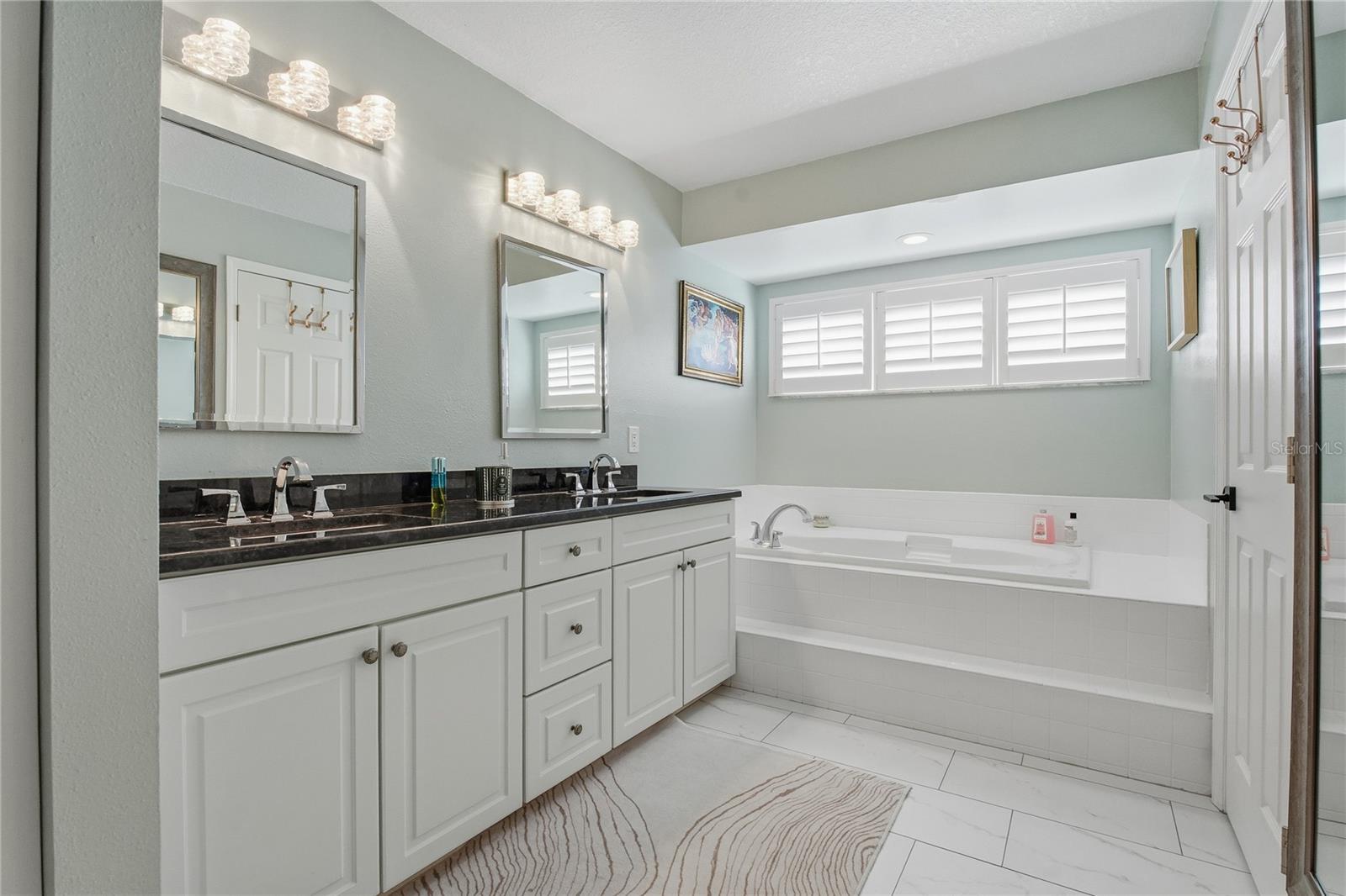 Image 33 of 91 For 1004 Osprey Court