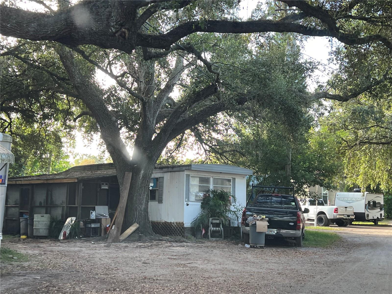 Image 5 of 7 For 8601 Sligh Avenue