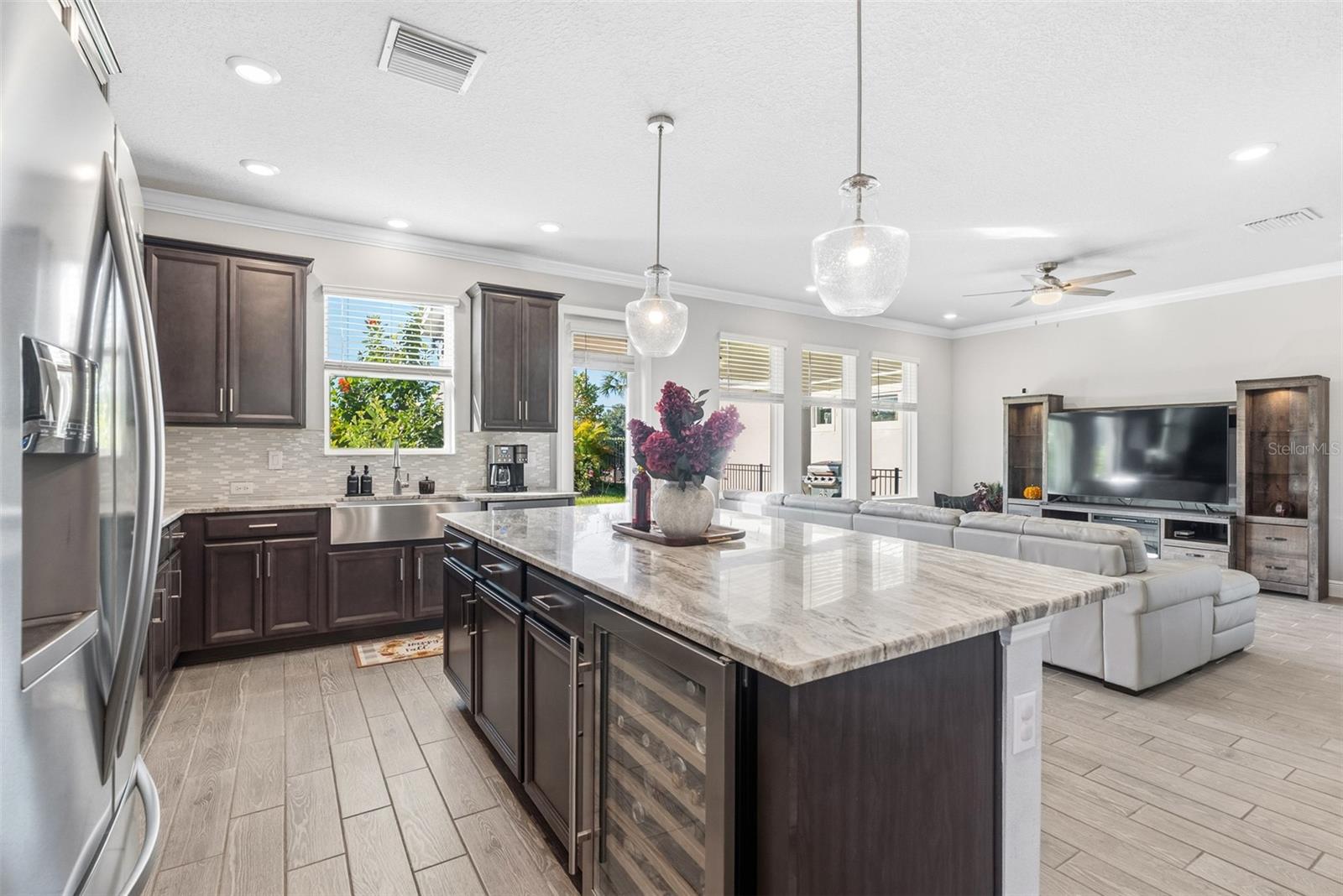 Image 18 of 82 For 5423 Del Coronado Drive