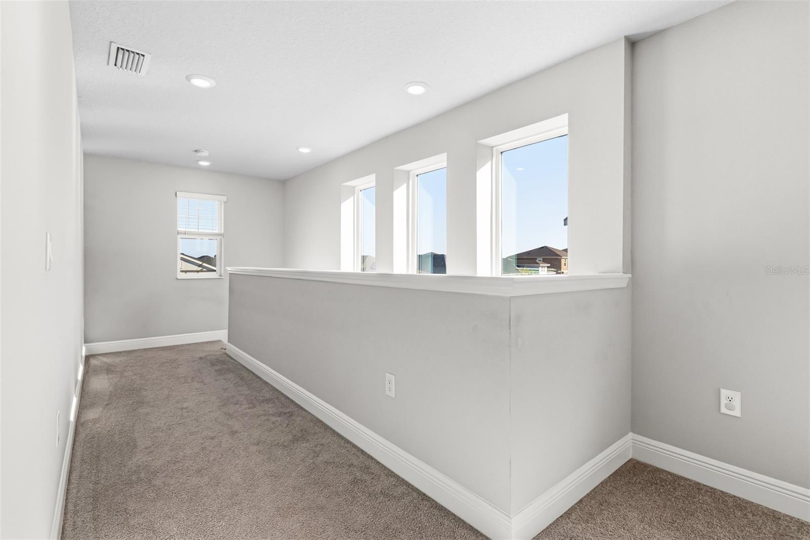 Image 32 of 82 For 5423 Del Coronado Drive