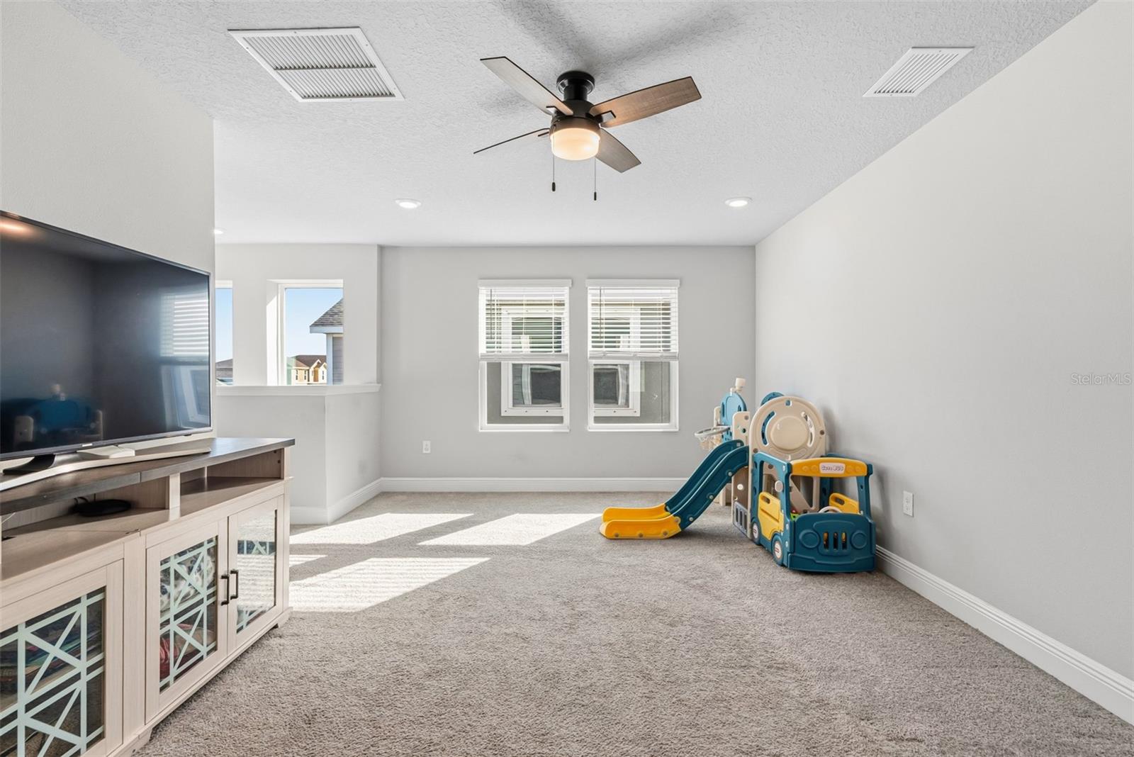 Image 34 of 82 For 5423 Del Coronado Drive