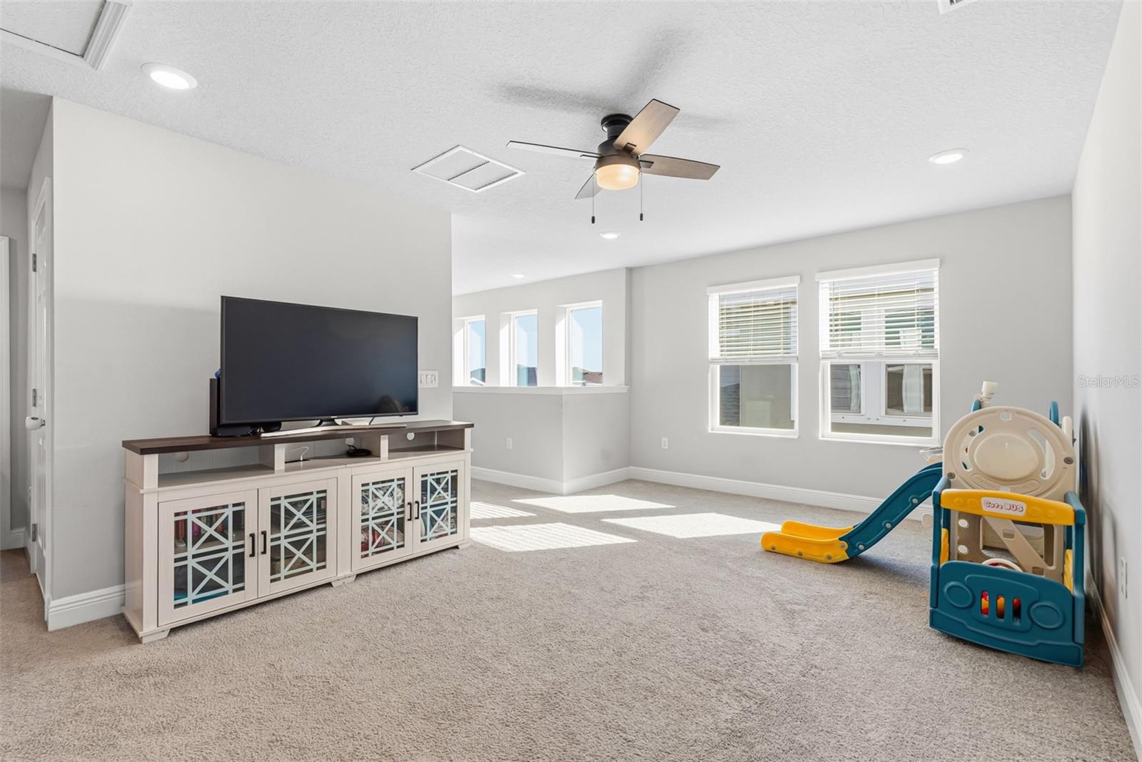 Image 35 of 82 For 5423 Del Coronado Drive