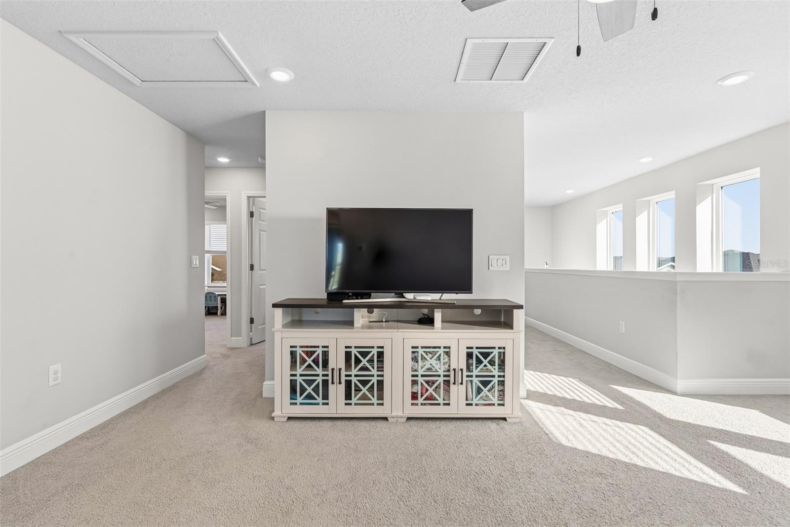 Image 37 of 82 For 5423 Del Coronado Drive