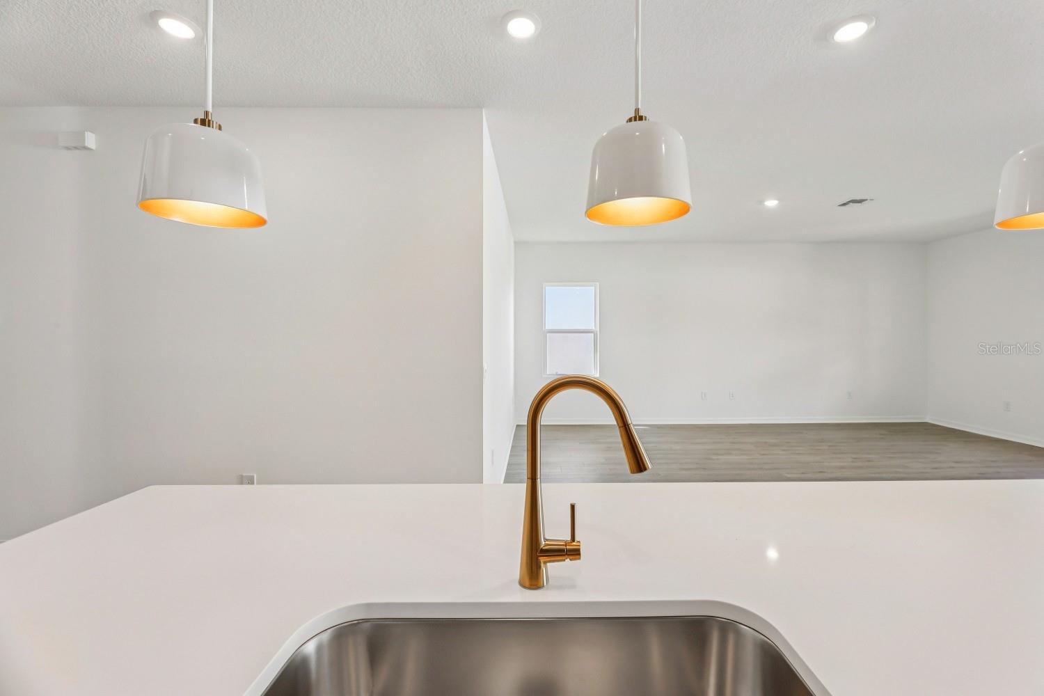 Image 11 of 36 For 5721 Haystack Dr