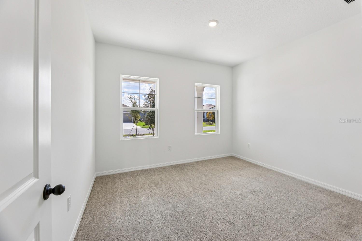 Image 16 of 36 For 5721 Haystack Dr