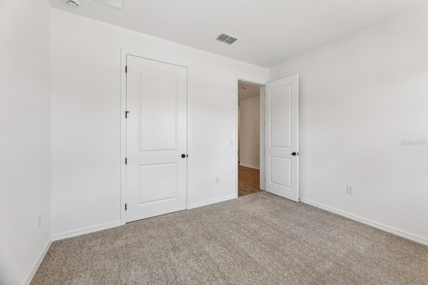 Image 17 of 36 For 5721 Haystack Dr