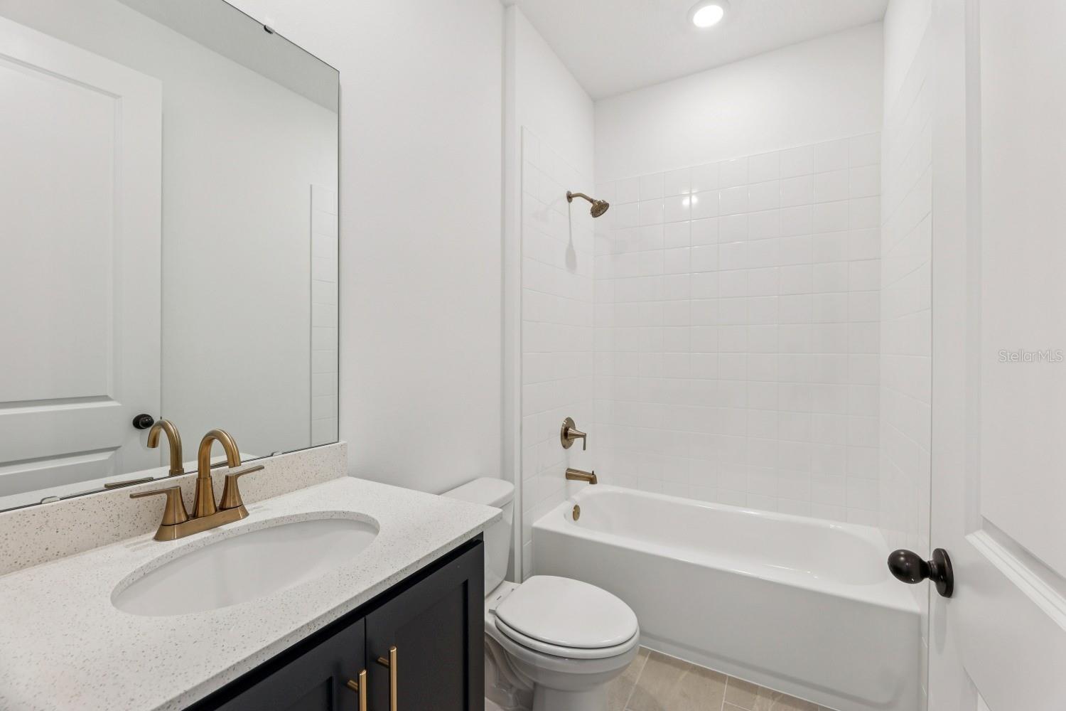 Image 18 of 36 For 5721 Haystack Dr