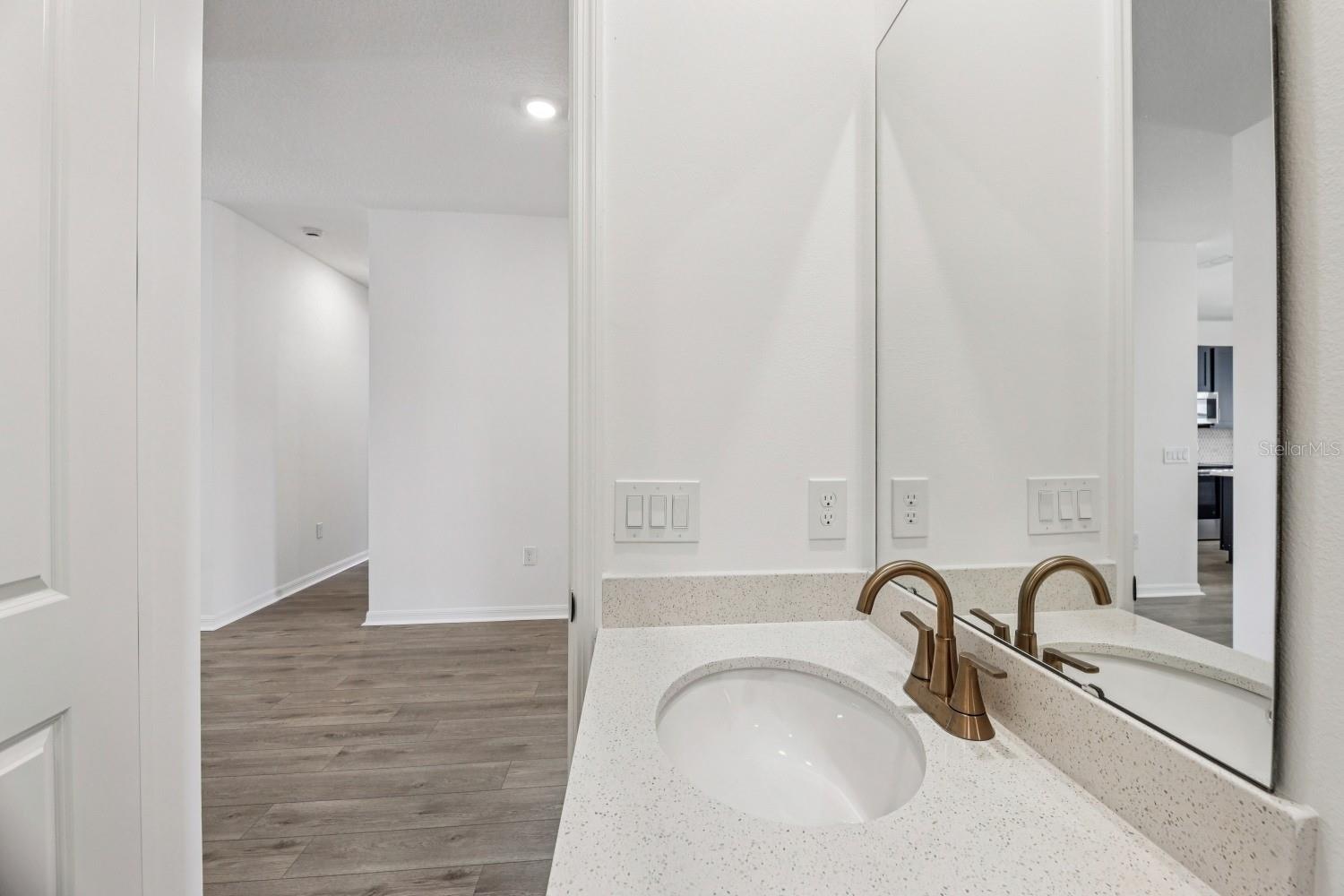 Image 19 of 36 For 5721 Haystack Dr