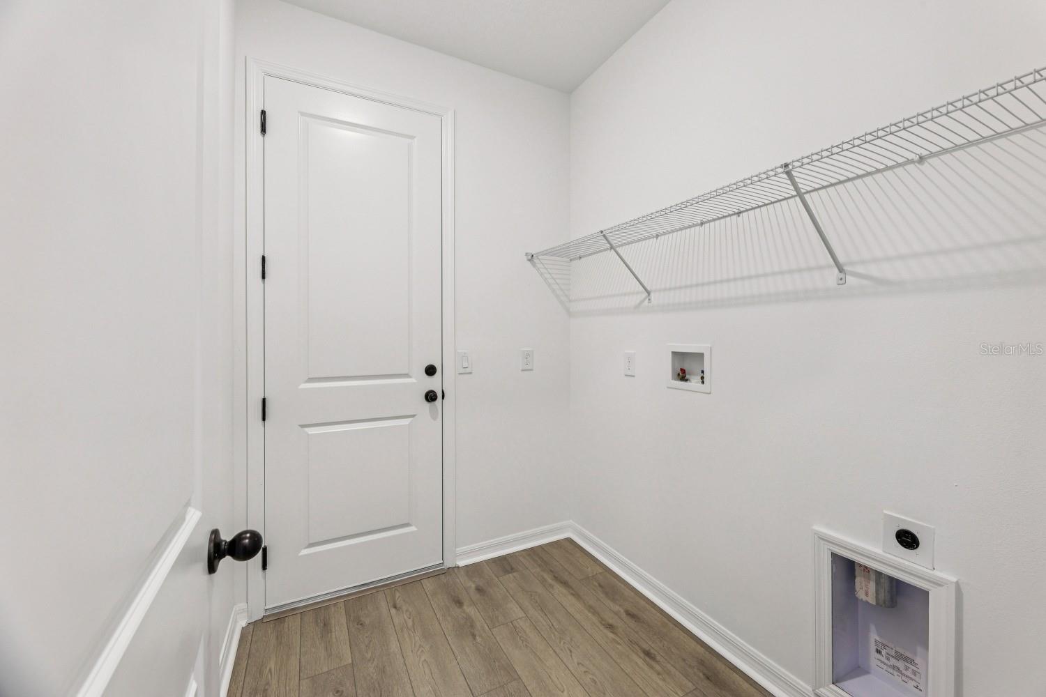 Image 22 of 36 For 5721 Haystack Dr