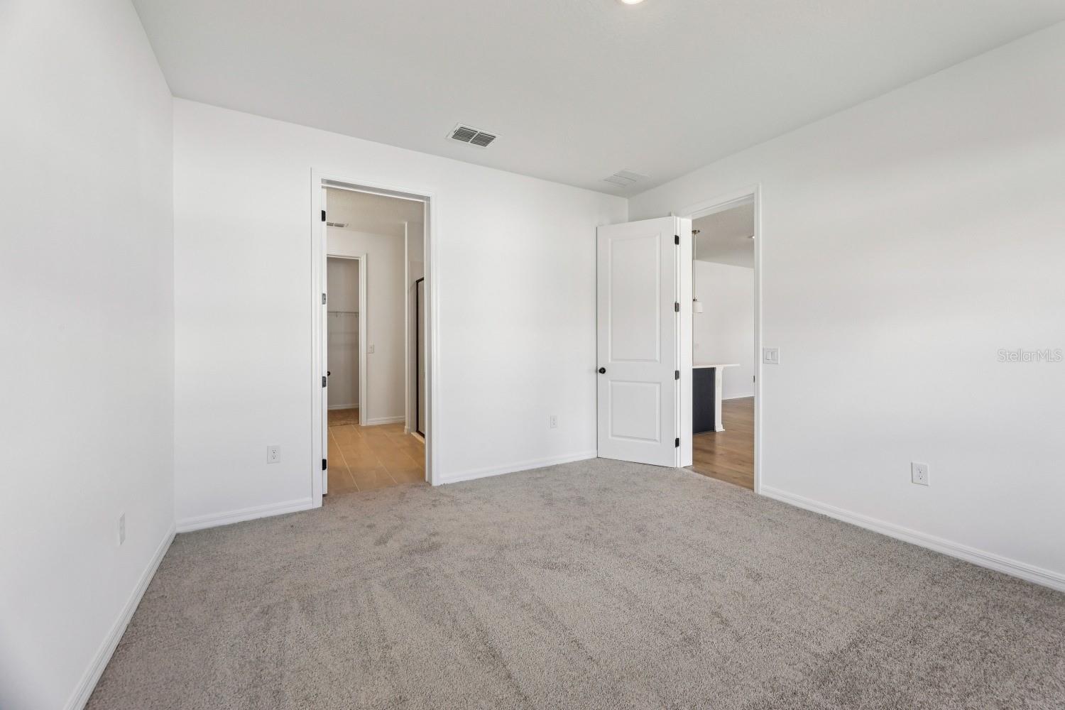 Image 26 of 36 For 5721 Haystack Dr