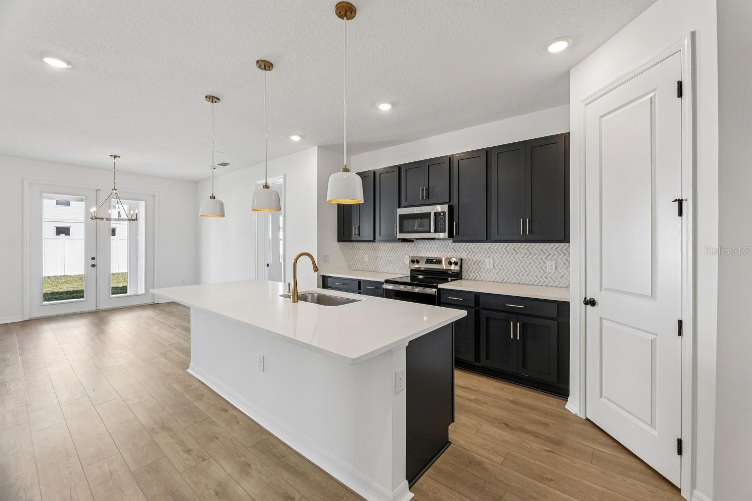 Image 8 of 36 For 5721 Haystack Dr