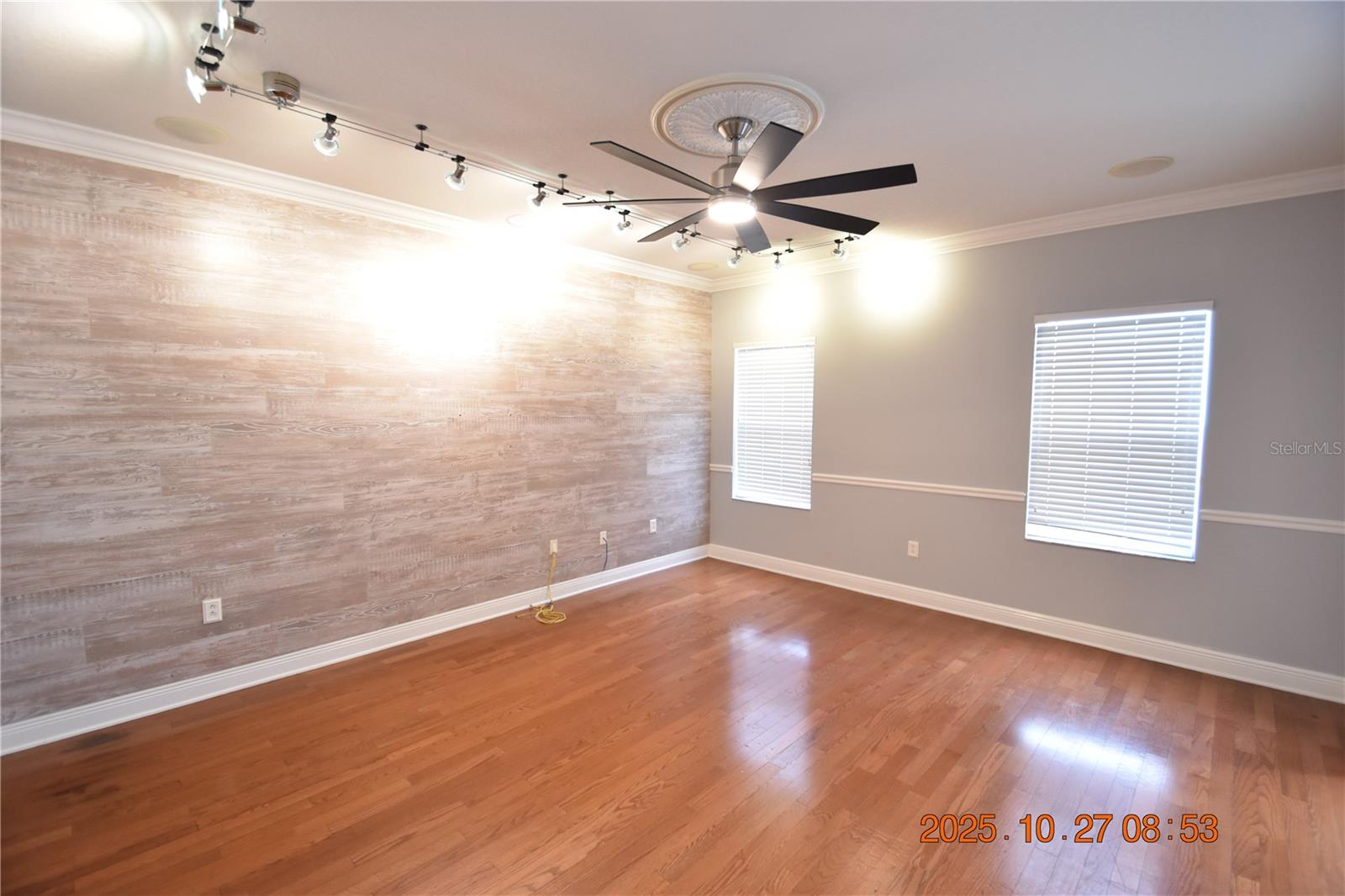 Image 15 of 59 For 8806 Cameron Crest Drive