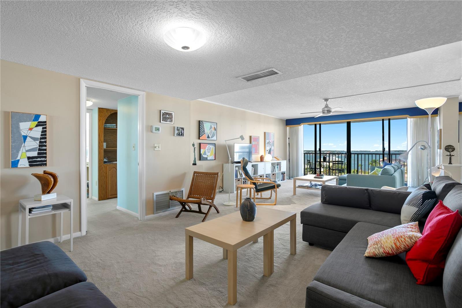 Image 10 of 35 For 450 Treasure Island Causeway 702