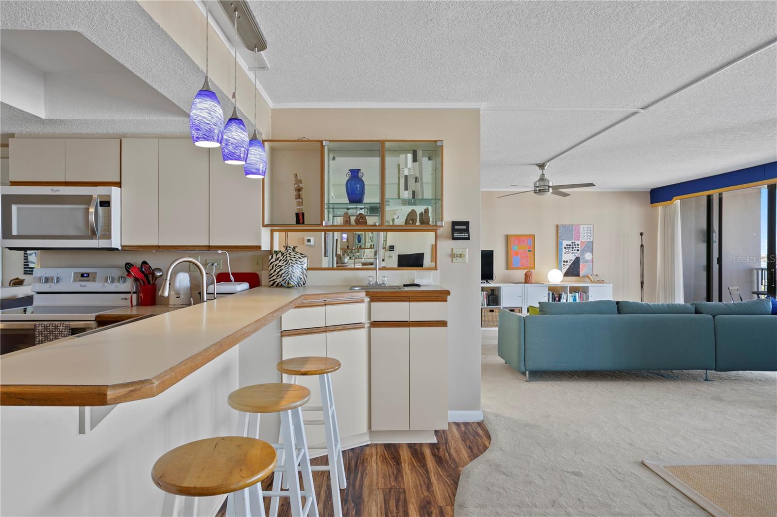 Image 13 of 35 For 450 Treasure Island Causeway 702