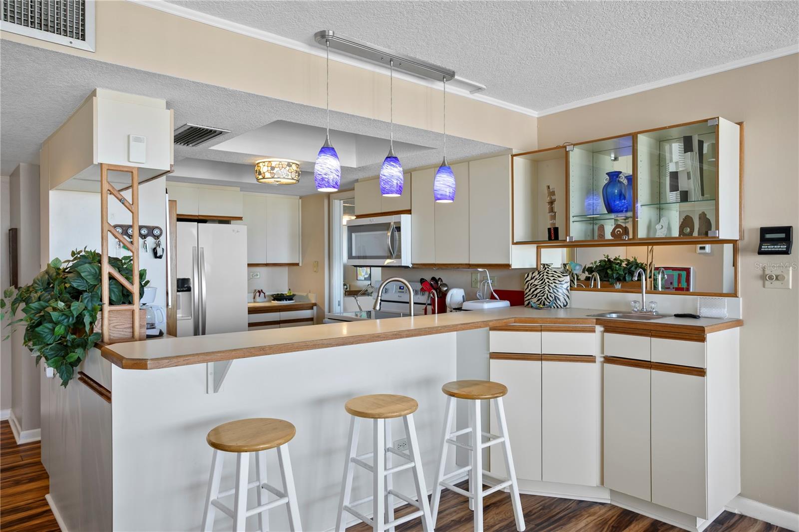 Image 14 of 35 For 450 Treasure Island Causeway 702