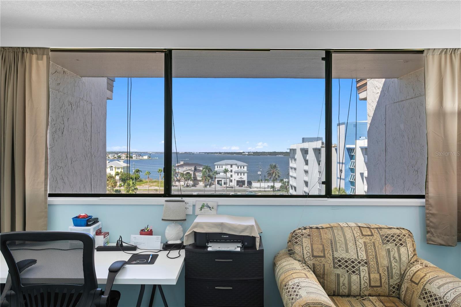 Image 16 of 35 For 450 Treasure Island Causeway 702