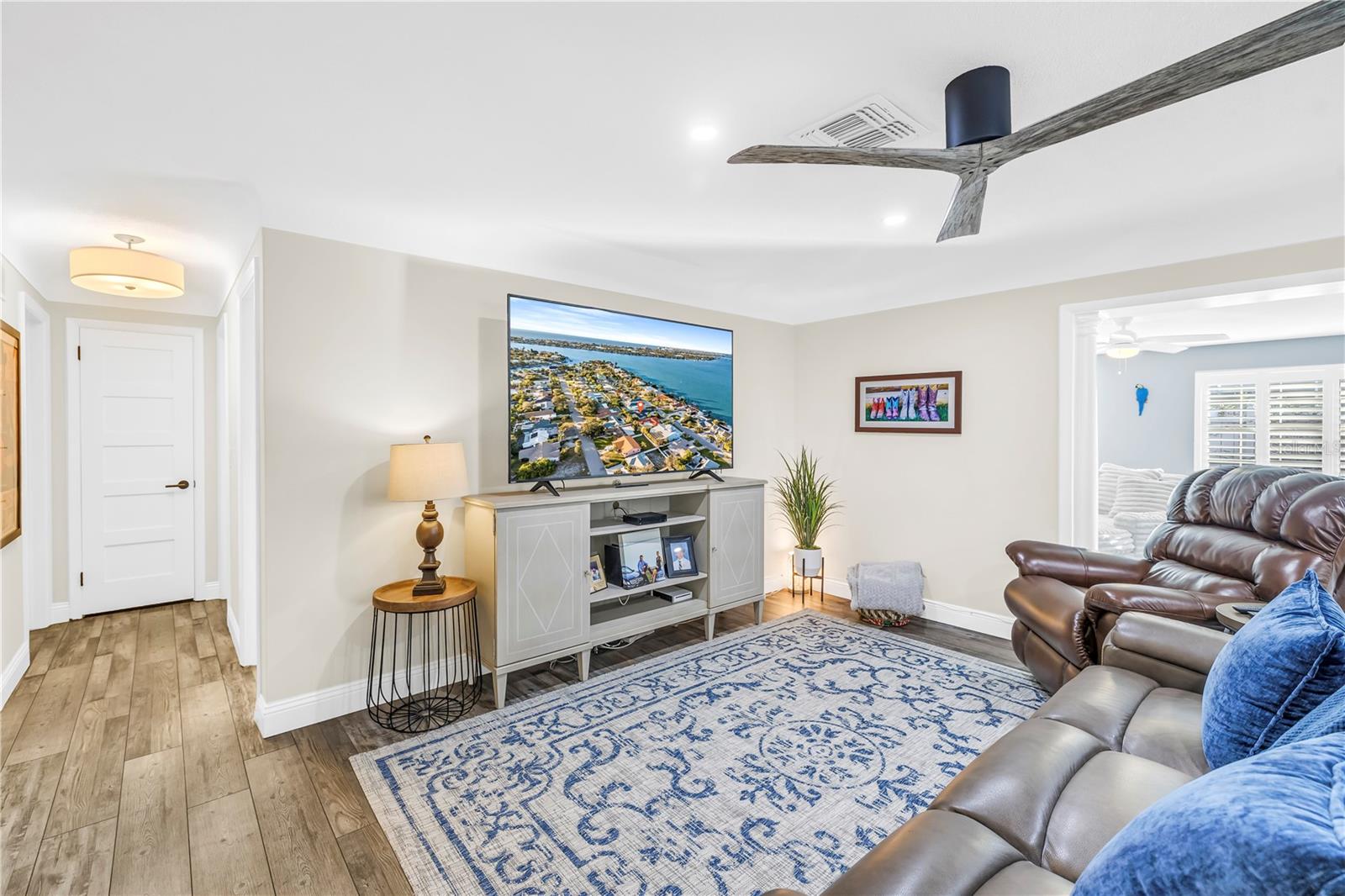 Image 10 of 65 For 196 1st Street W