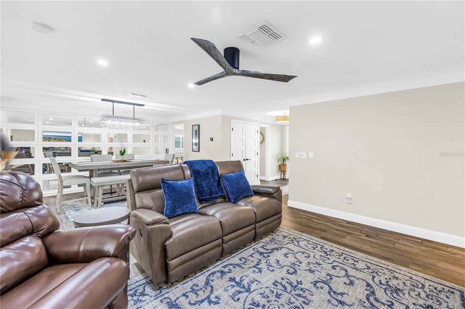 Image 12 of 65 For 196 1st Street W