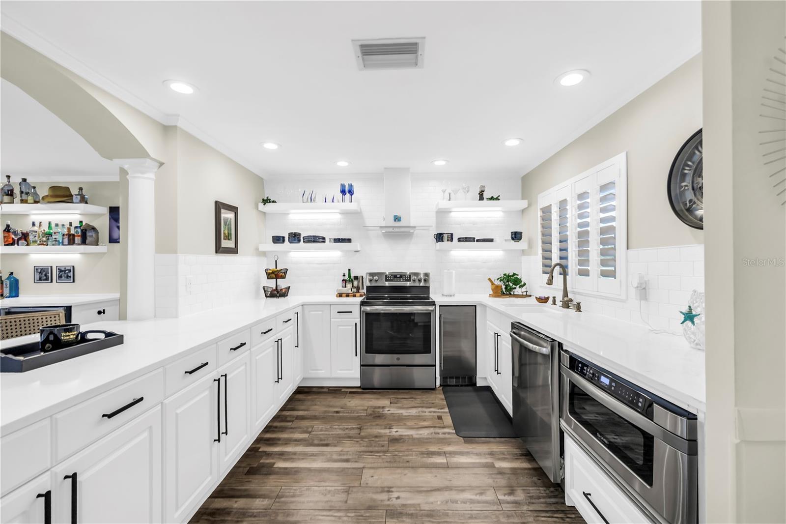 Image 40 of 65 For 196 1st Street W