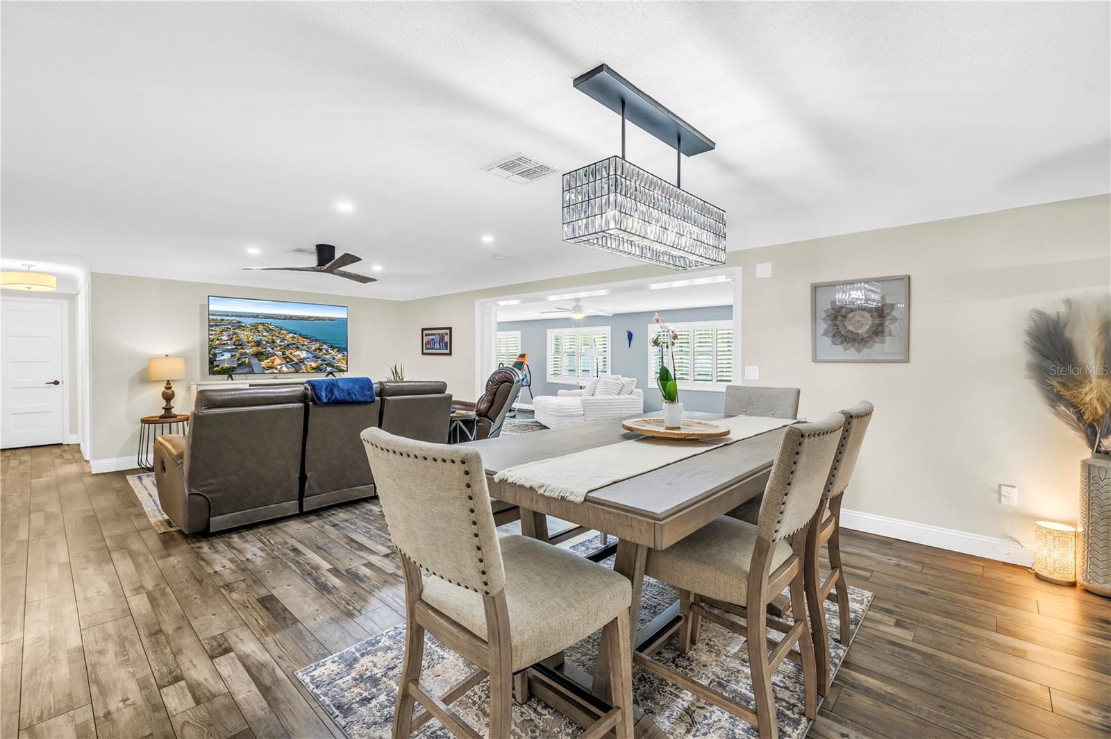 Image 6 of 65 For 196 1st Street W