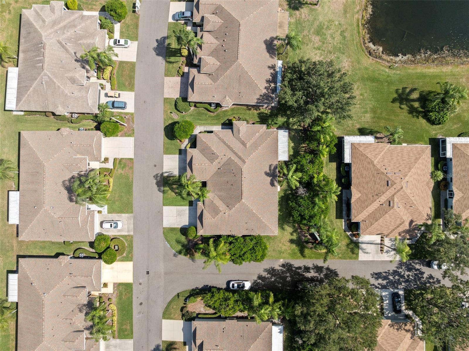 Image 10 of 41 For 1927 Acadia Greens Drive