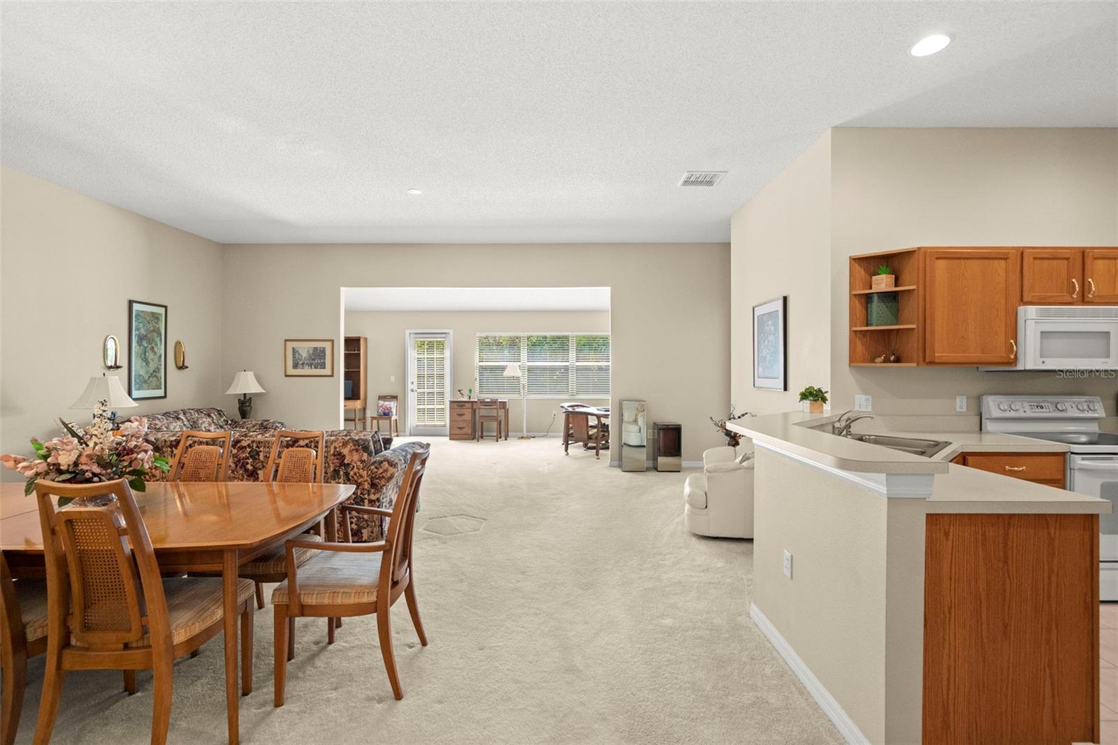 Image 16 of 41 For 1927 Acadia Greens Drive