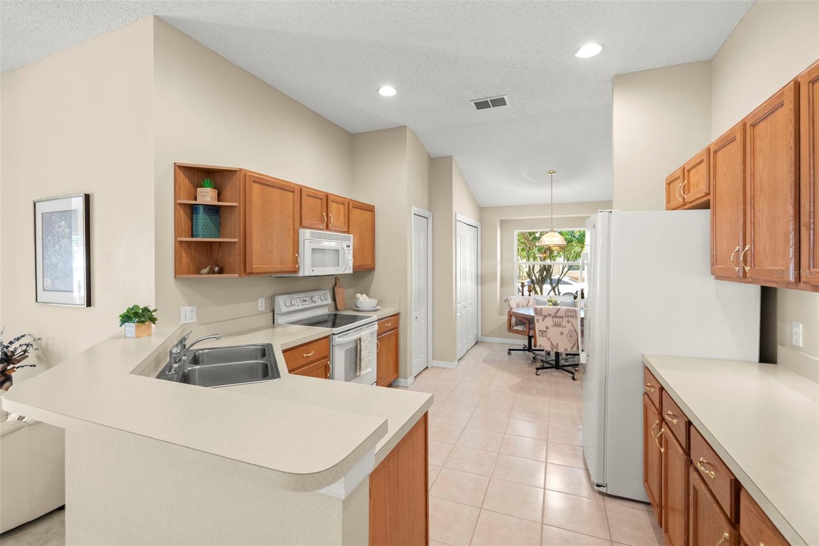 Image 24 of 41 For 1927 Acadia Greens Drive