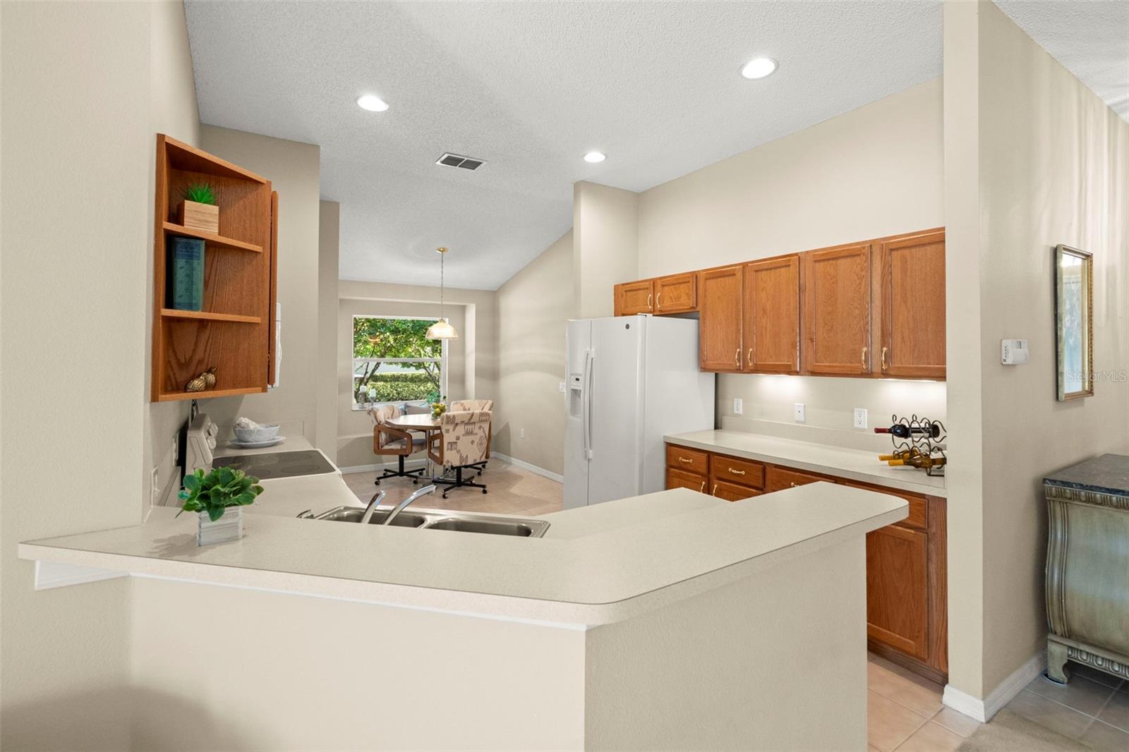 Image 25 of 41 For 1927 Acadia Greens Drive