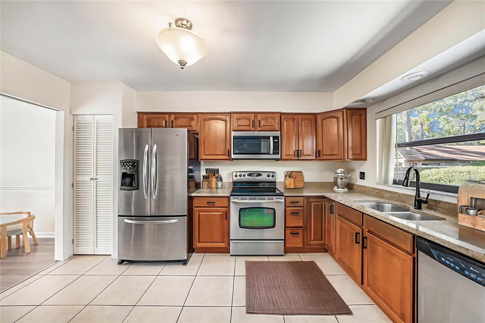 Image 11 of 30 For 4005 Dellbrook Drive