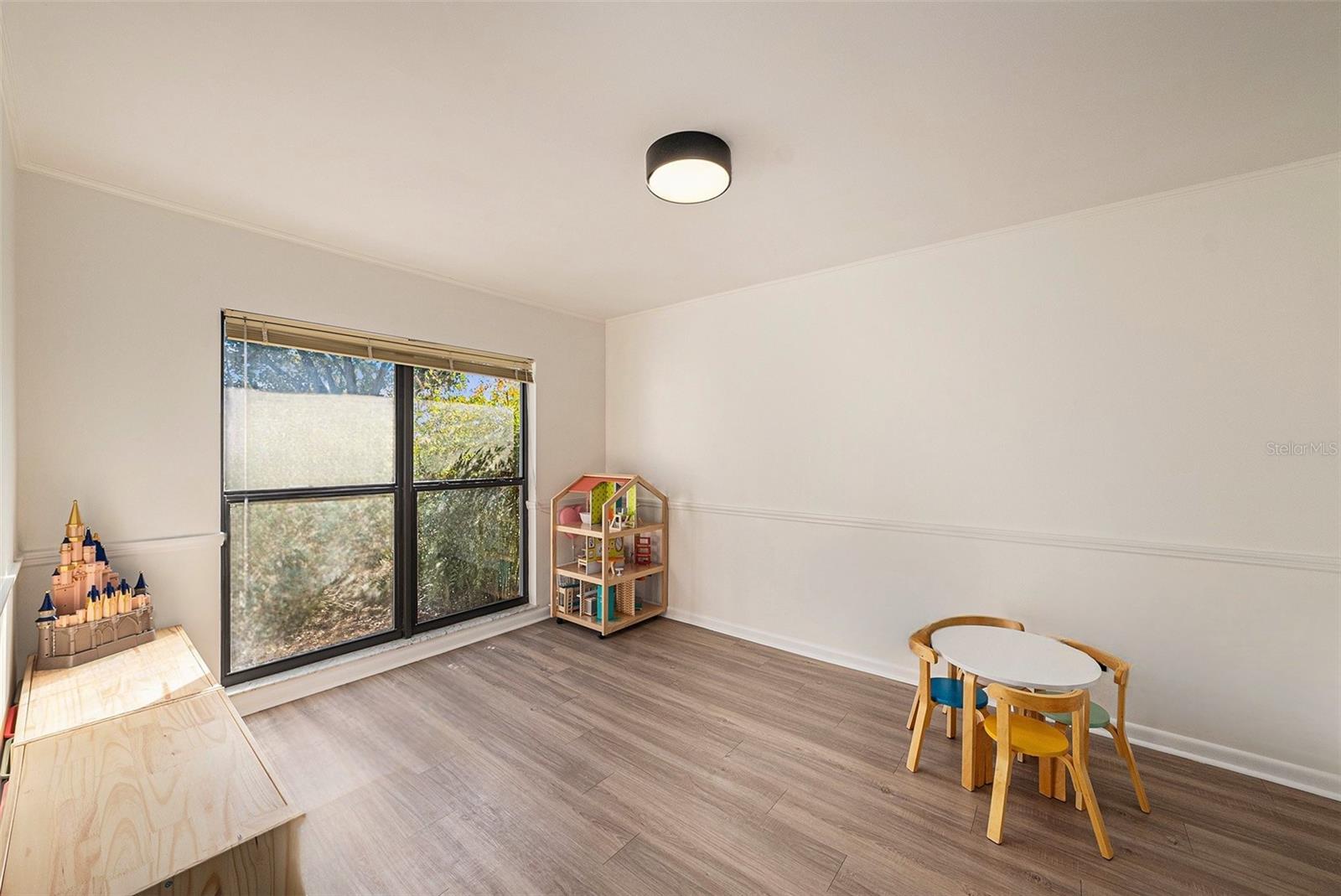 Image 12 of 30 For 4005 Dellbrook Drive