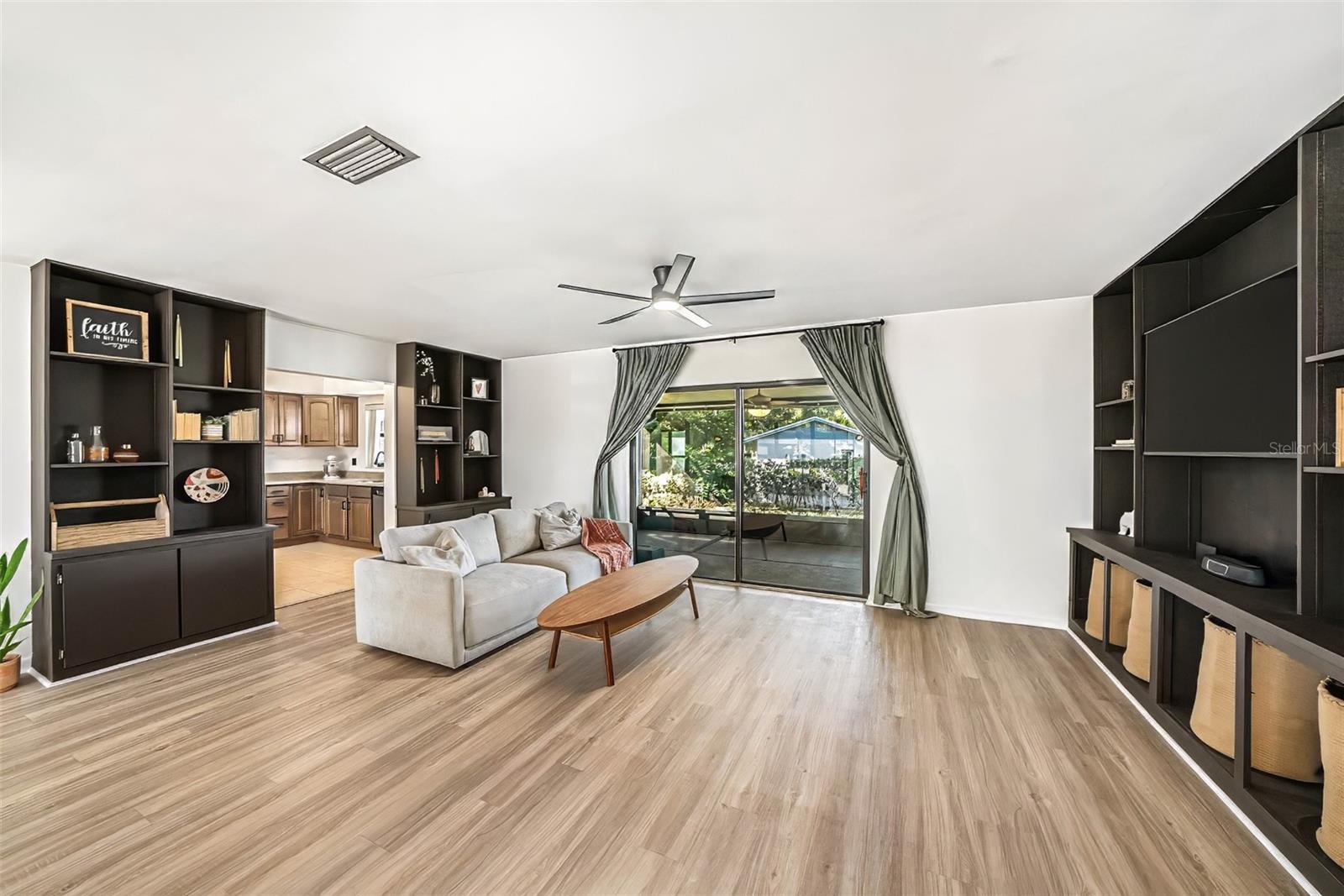 Image 4 of 30 For 4005 Dellbrook Drive