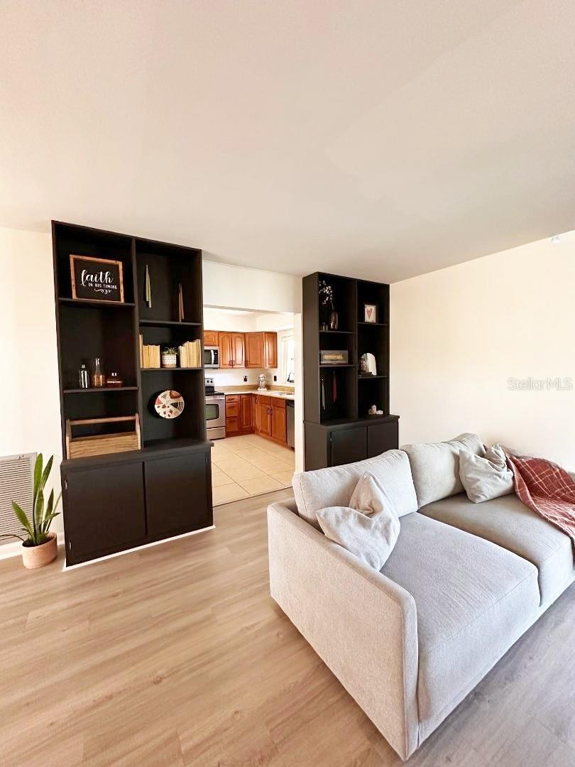 Image 6 of 30 For 4005 Dellbrook Drive