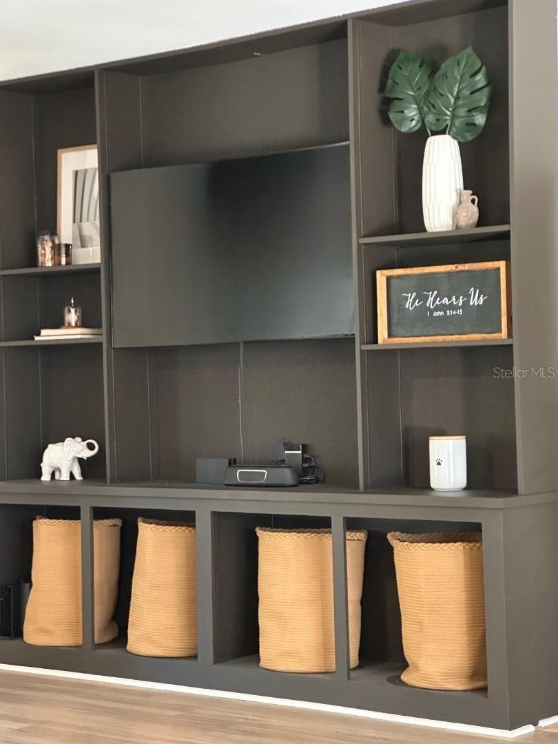 Image 8 of 30 For 4005 Dellbrook Drive