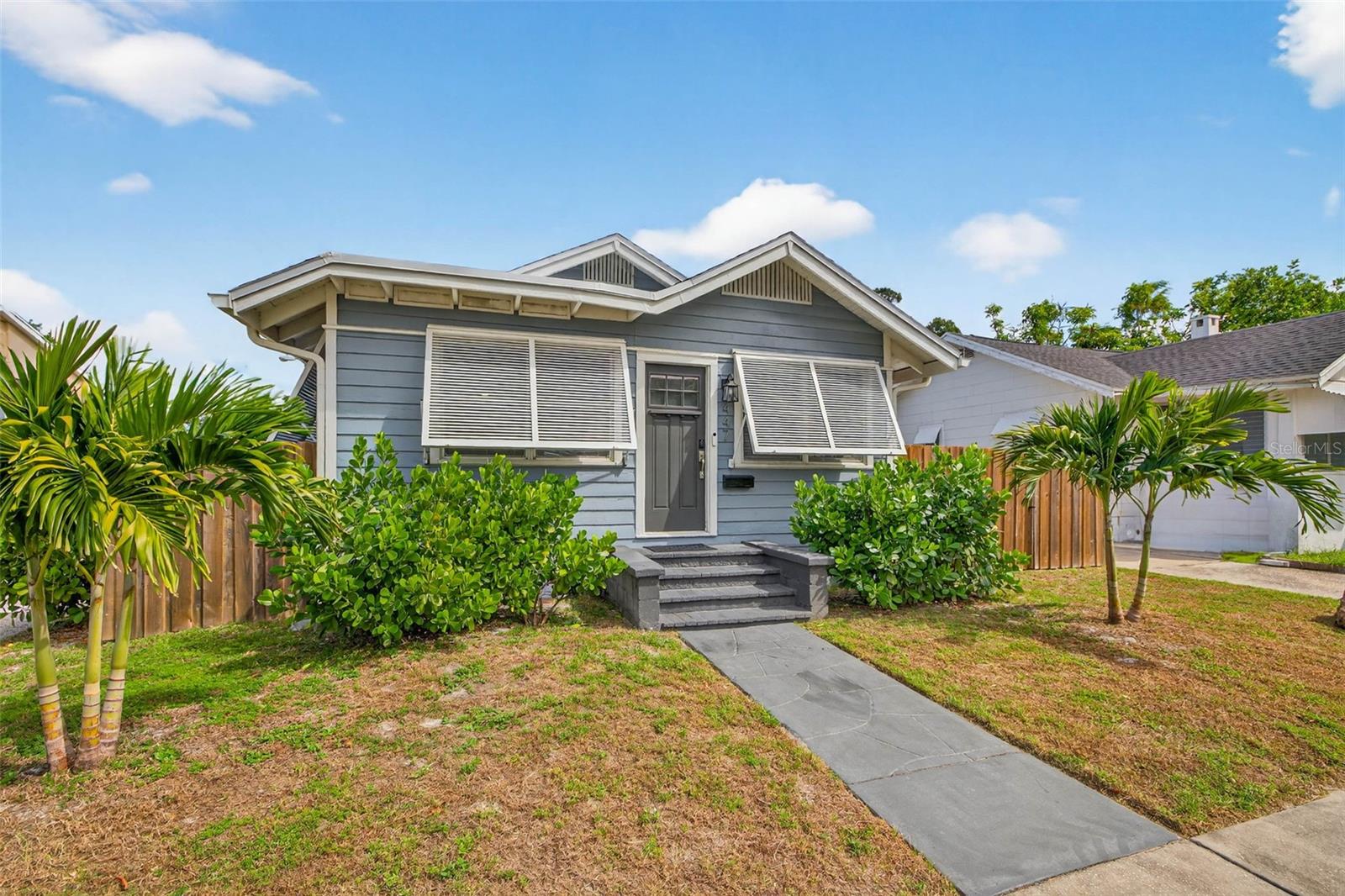 Listing photo id 0 for 447 23rd Street N